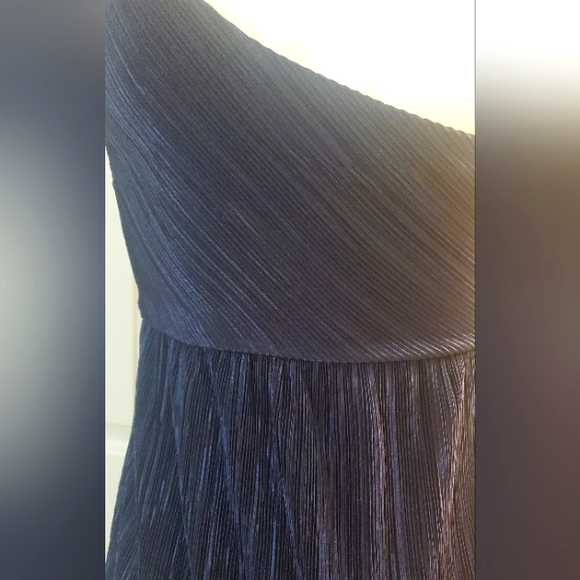 FOREVER21 ONE SHOULDER DRESS - Picture 3 of 3